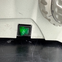 Leica DM 750/4K Microscope image 2